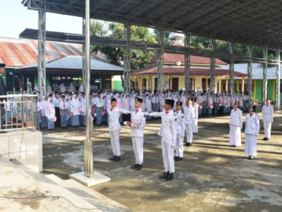 MAN 3 Medan Mulai Tahun Ajaran Baru dengan Upacara Bendera dan Pengumuman Prestasi Siswa